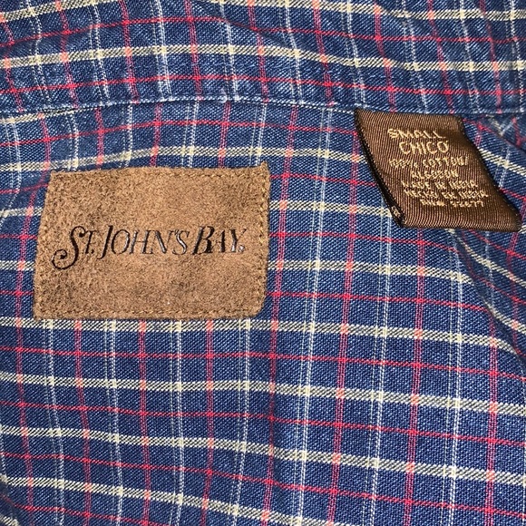 St. John’s bay size small button down - Picture 2 of 2